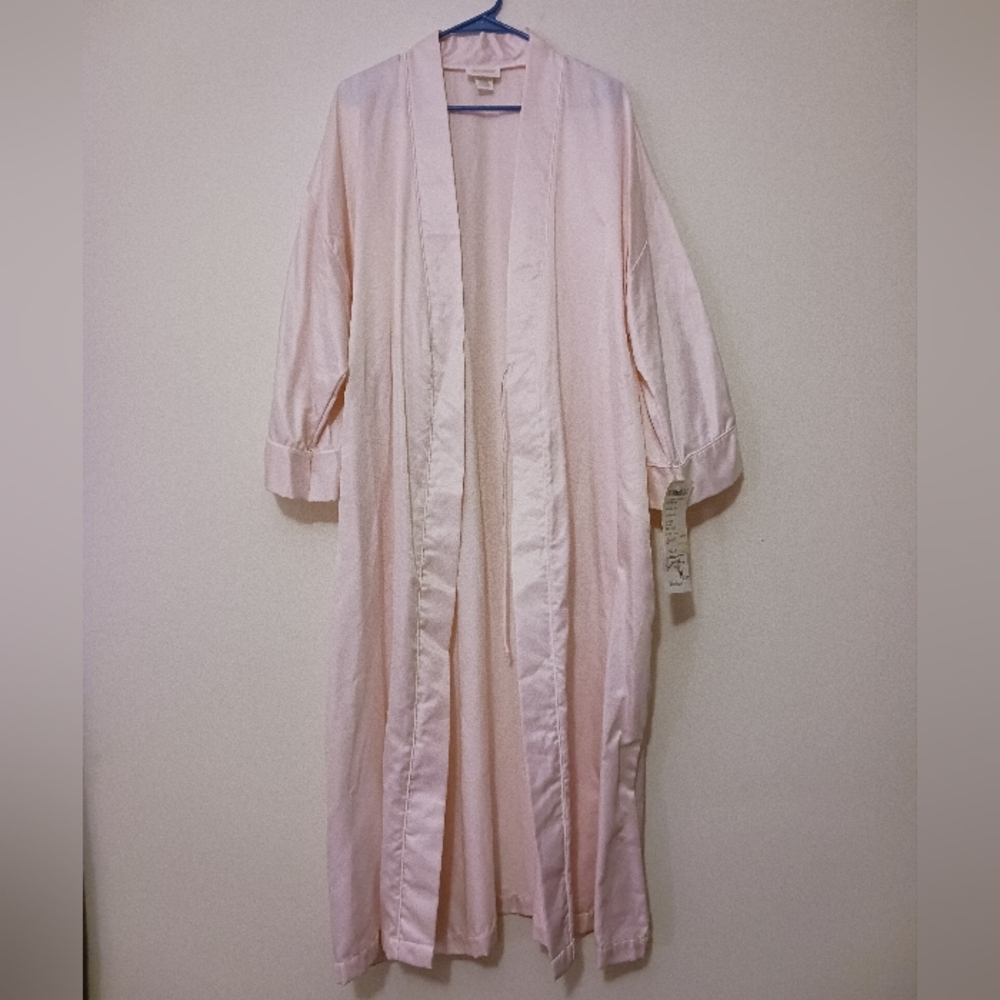 NWT Vintage 70's Barbizon Pink Satin Women's Robe
